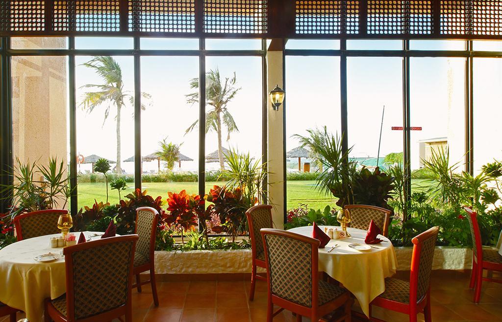 Lou'Lou'A Beach Resort Sharjah Exterior foto